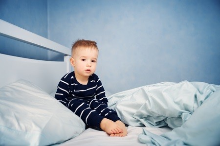 Ребенок аутист не спит ночью, что делать? 