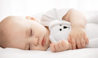 Как должен спать ребенок после года?